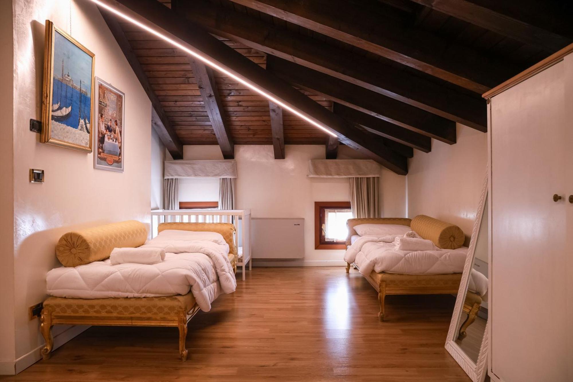 Hotel Villa Sara Mestre Luaran gambar