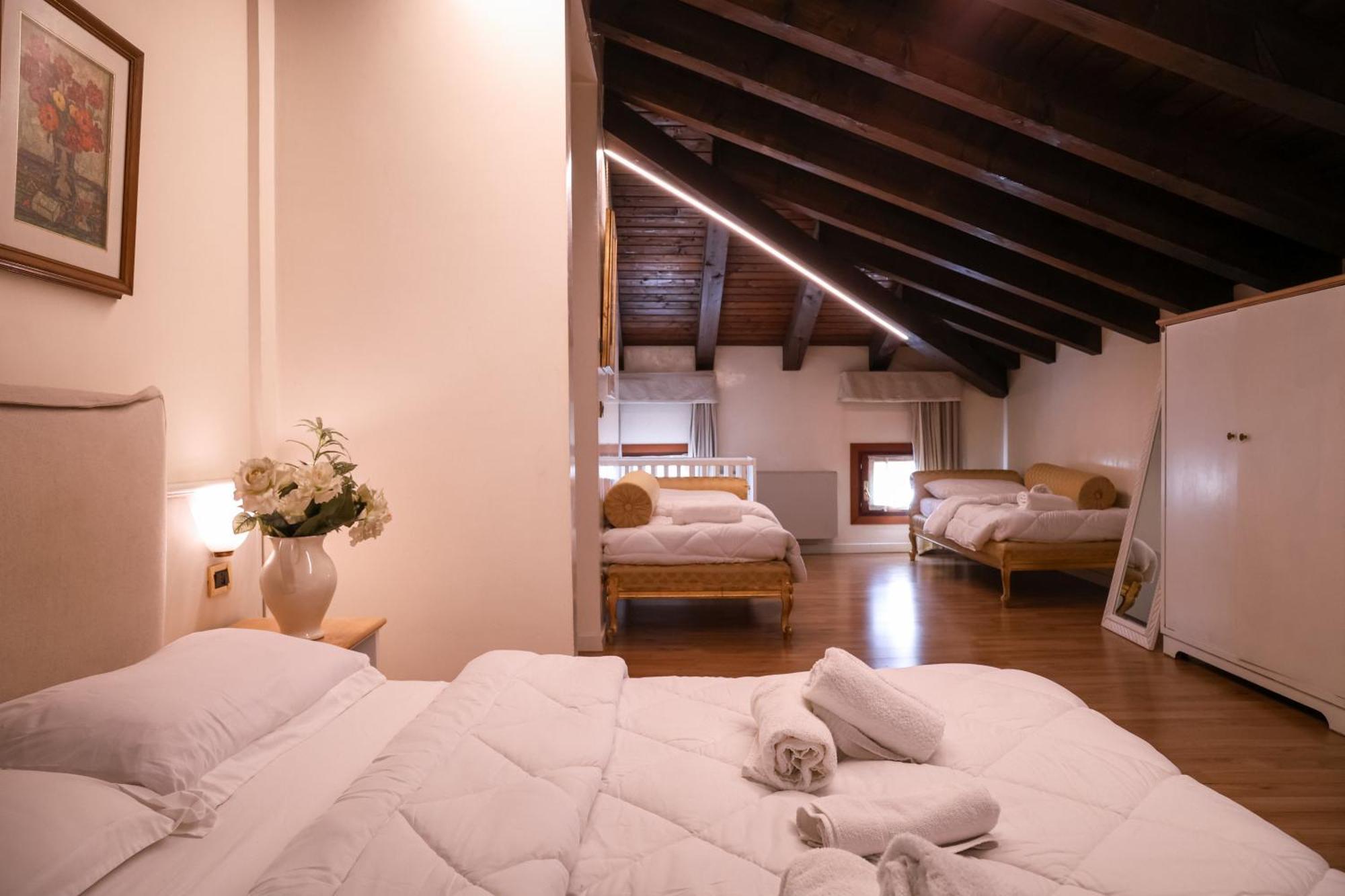 Hotel Villa Sara Mestre Luaran gambar