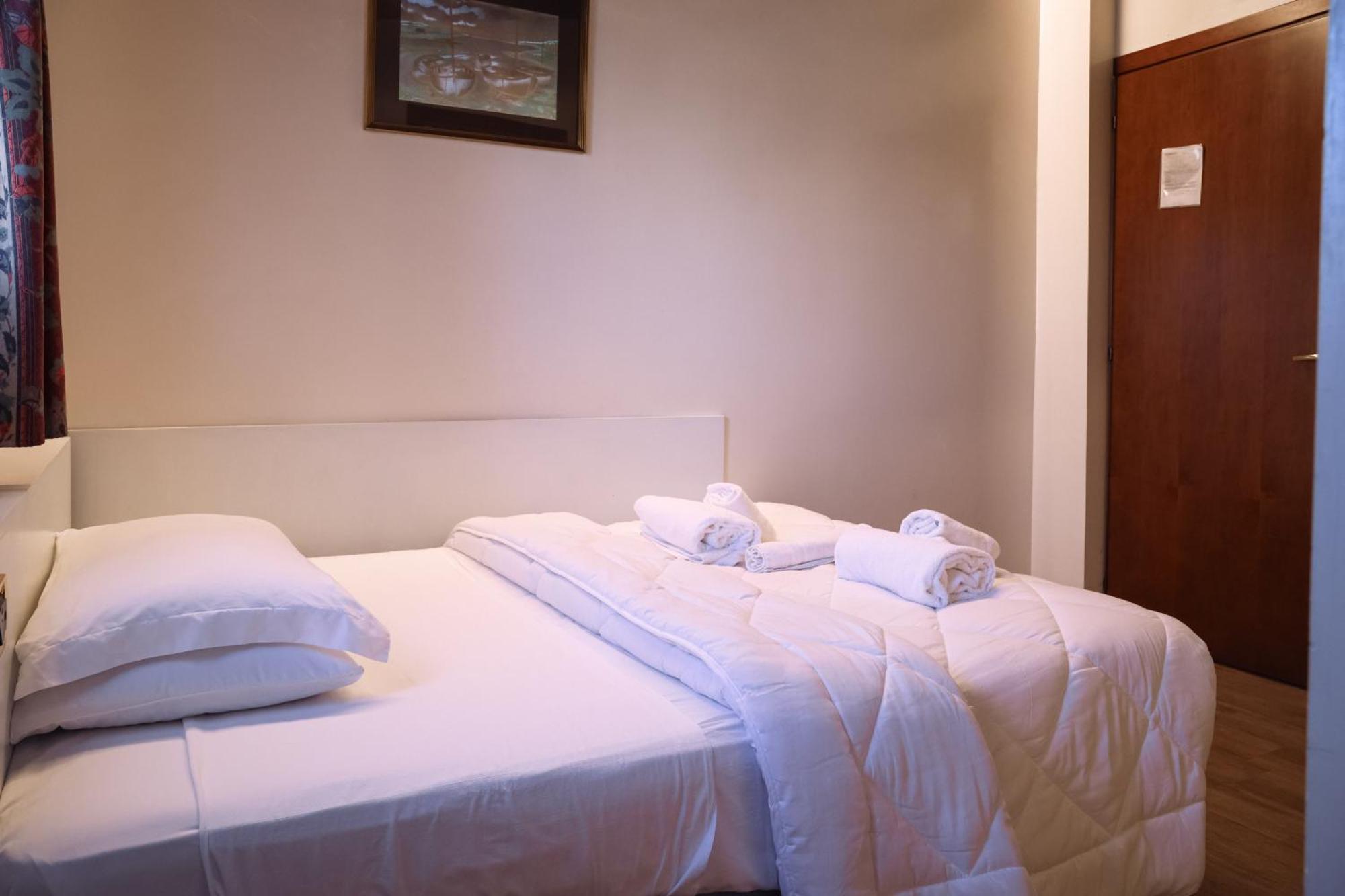 Hotel Villa Sara Mestre Luaran gambar